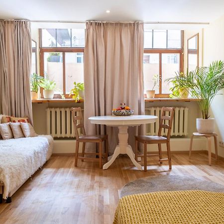 Cozy Suite With Inner Yard Vilnius Exterior photo
