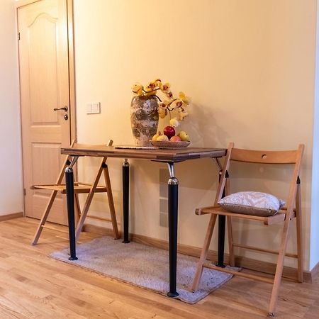 Cozy Suite With Inner Yard Vilnius Exterior photo